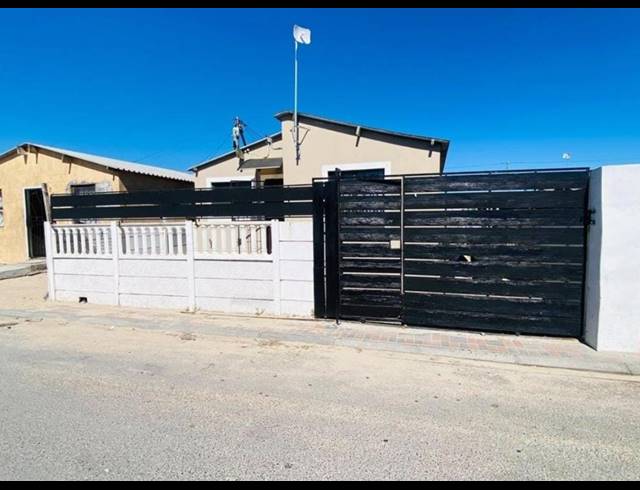 3 BEDROOM FREEHOLD FOR SALE IN KUYASA